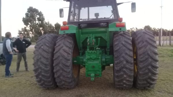 TRACTOR JOHN DEERE 7500, DUALES 18.4 X 38, CABINA FULL - Image 3