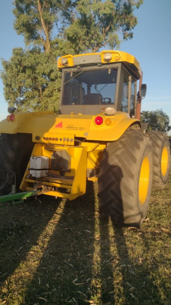 TRACTOR PAUNY P-TRAC180,CABINA CON AA/CC, BUEN ESTADO GENERAL - Image 4