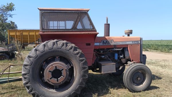 TRACTOR MASSEY FERGUSON 1175, MOTOR PERKINS, RODADO SIMPLE 18.4X34