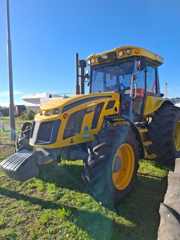 TRACTOR PAUNY 230A EVO, RODADO SIMPLE 23.1X30, EXCELENTE, 3000HS.