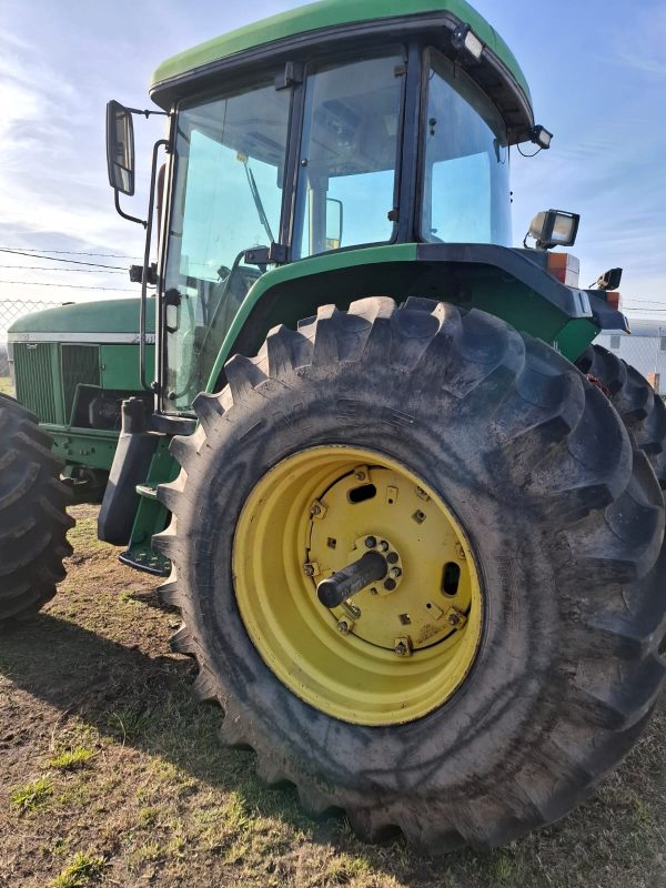 TRACTOR JOHN DEERE 7505 DT, RODADO SIMPLE 23.1X30, CABINA ORIGINAL, GOMAS MUY BUENAS - Image 9