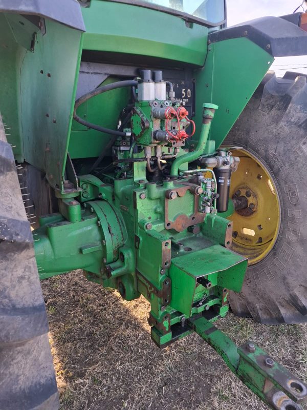 TRACTOR JOHN DEERE 7505 DT, RODADO SIMPLE 23.1X30, CABINA ORIGINAL, GOMAS MUY BUENAS - Image 5