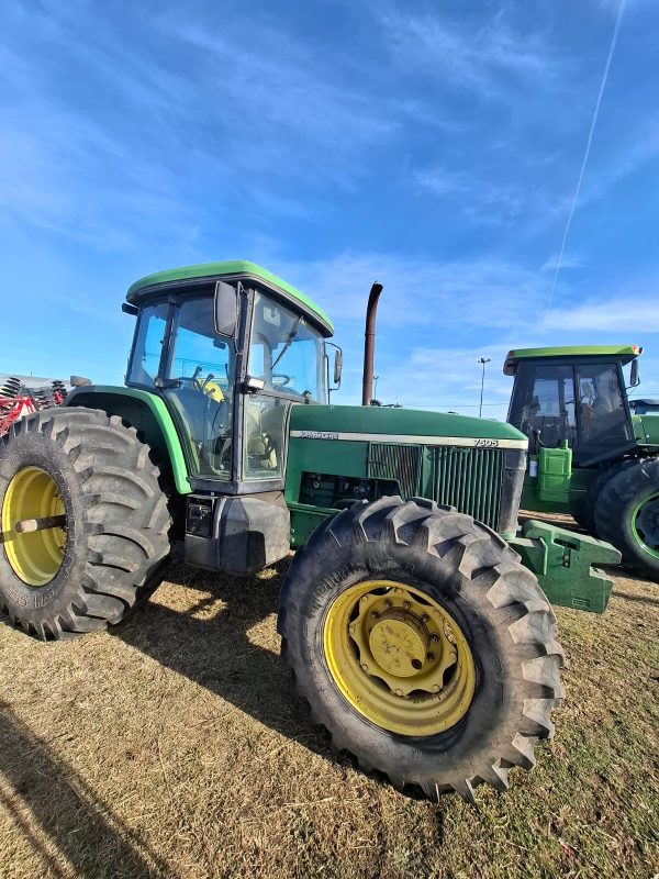 TRACTOR JOHN DEERE 7505 DT, RODADO SIMPLE 23.1X30, CABINA ORIGINAL, GOMAS MUY BUENAS - Image 2