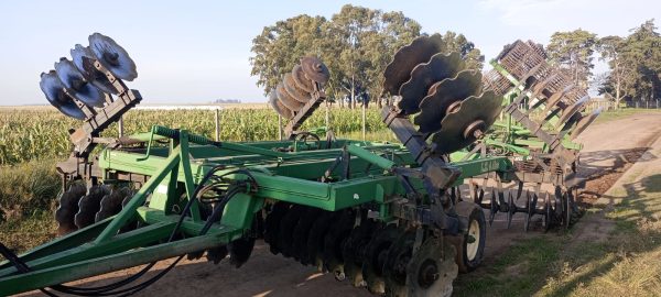RASTRA DE DISCO PAMPERO 52 LH4 ,26"L Y D, DISCOS SEMI NUEVOS, TODOS LISOS, CON ALAS, SIN CAÑERIA