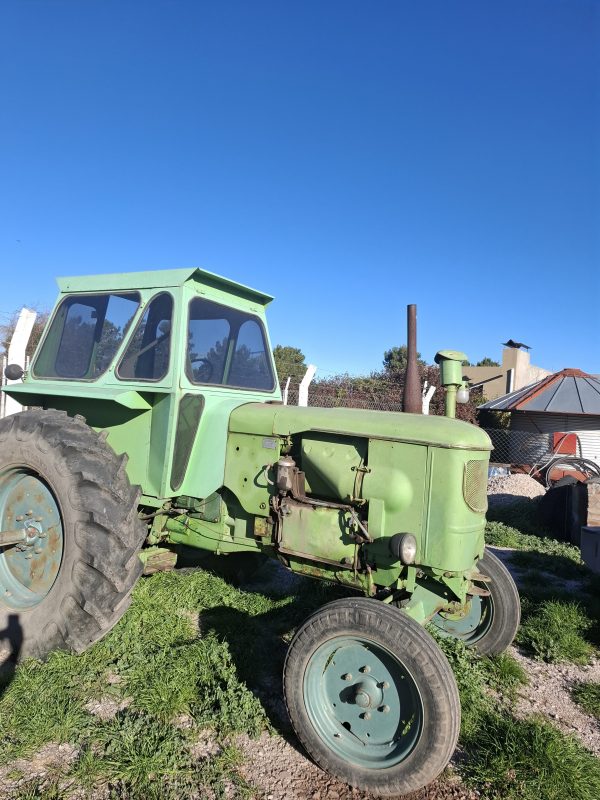 TRACTOR DEUTZ A55, RODADO SIMPLE 18.4X30, CON CABINA, HIDRAULICO Y TOMA DE FUERZA - Image 2