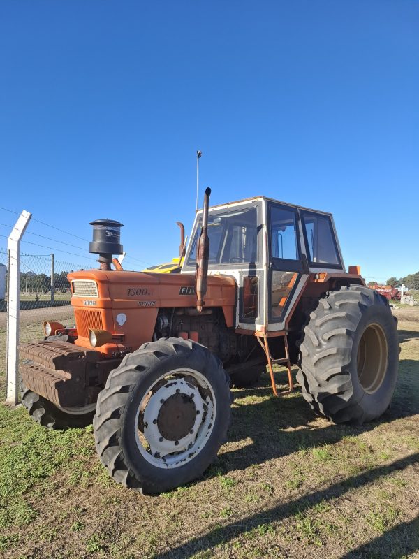 TRACTOR FIAT 1300DT, RODADO SIMPLE 18.4X38,