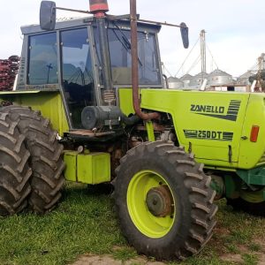 TRACTOR ZANELLO 250DT, DUALES 18.4X34, CAJA REPARADA, MUY BUEN ESTADO