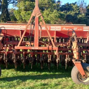 SEMBRADORA CRUCIANELLI PIONERA 2717, CON ALFARERO