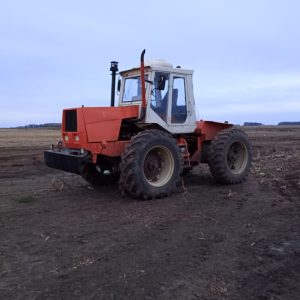 TRACTOR ZANELLO 450, MOTOR MERCEDEZ, RODADO 18.4X34, GOMAS 40%, MOTOR Y CAJA MUY BUENOS