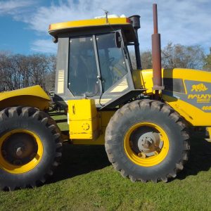 TRACTOR PAUNY 460, AÑO 2005, RODADO 23.1X30, BUEN ESTADO GENERAL.