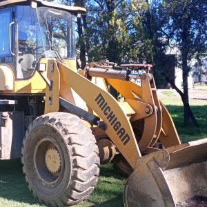 PALA MICHIGAN R65C, MOTOR DEUTZ 120HP, BALDE DE 2MTS, 4000 HS