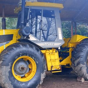 TRACTOR PAUNY 500C, RODADO 24.5X32, 8.000hs, CON VIGIA, CON CLIMATIC, AÑO 2008