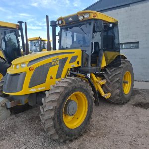 TRACTOR PAUNY 230A , AÑO 2019, DOBLE TRACCION, RODADO 23.1X30, 14.9X24.